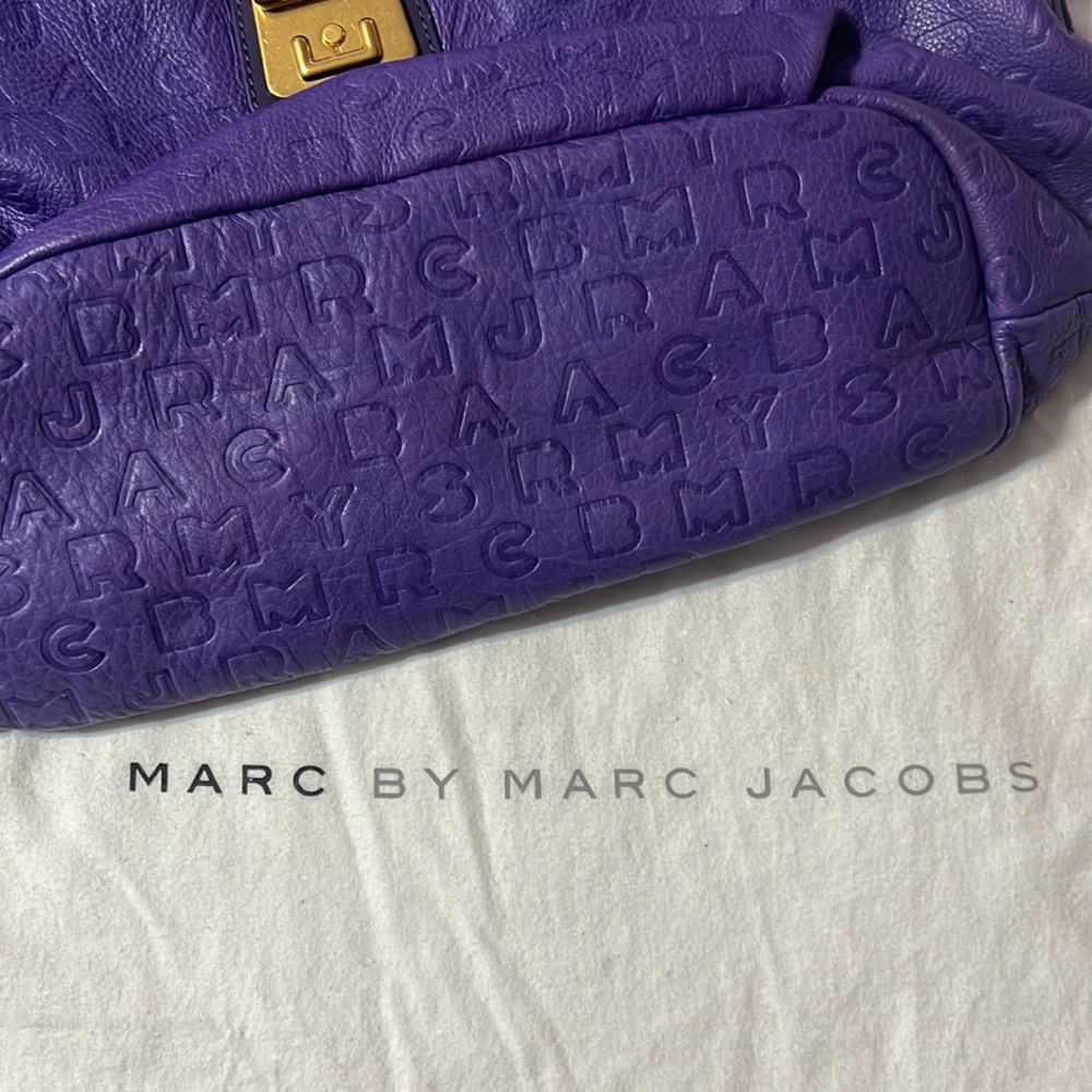 Marc by Marc Jacob Dreamy Logo Bag - Picture 4 of 4